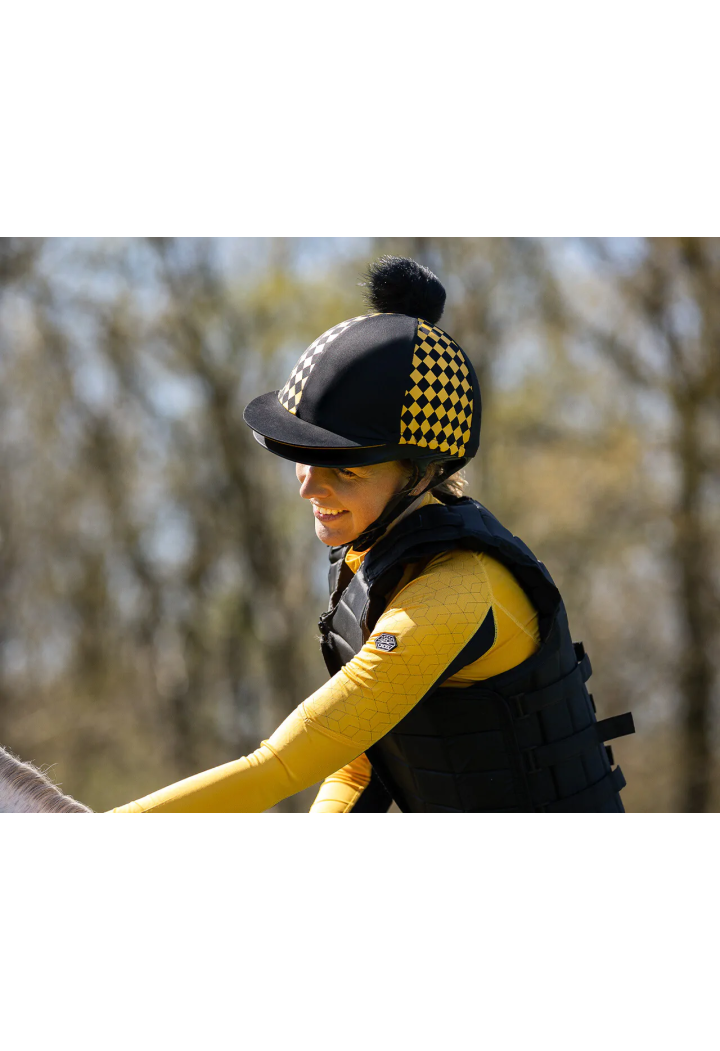 Cap su casco da equitazione QHP Omaha