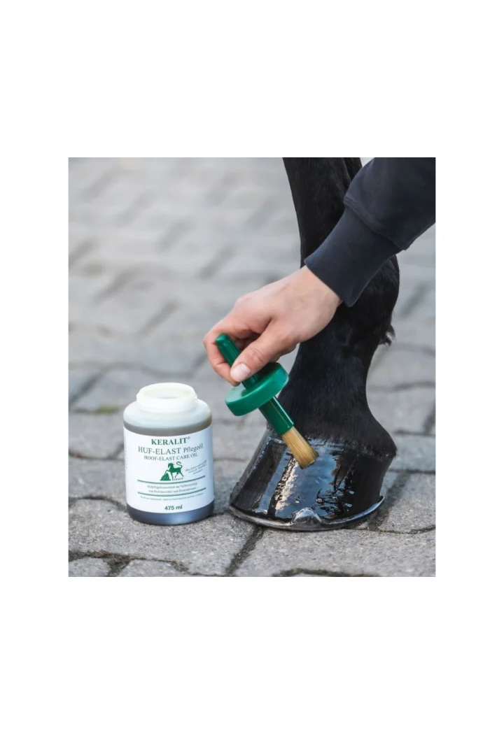 Olio per zoccoli KERALIT HoofElast 475ml
